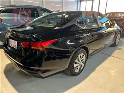 نيسان ألتيما